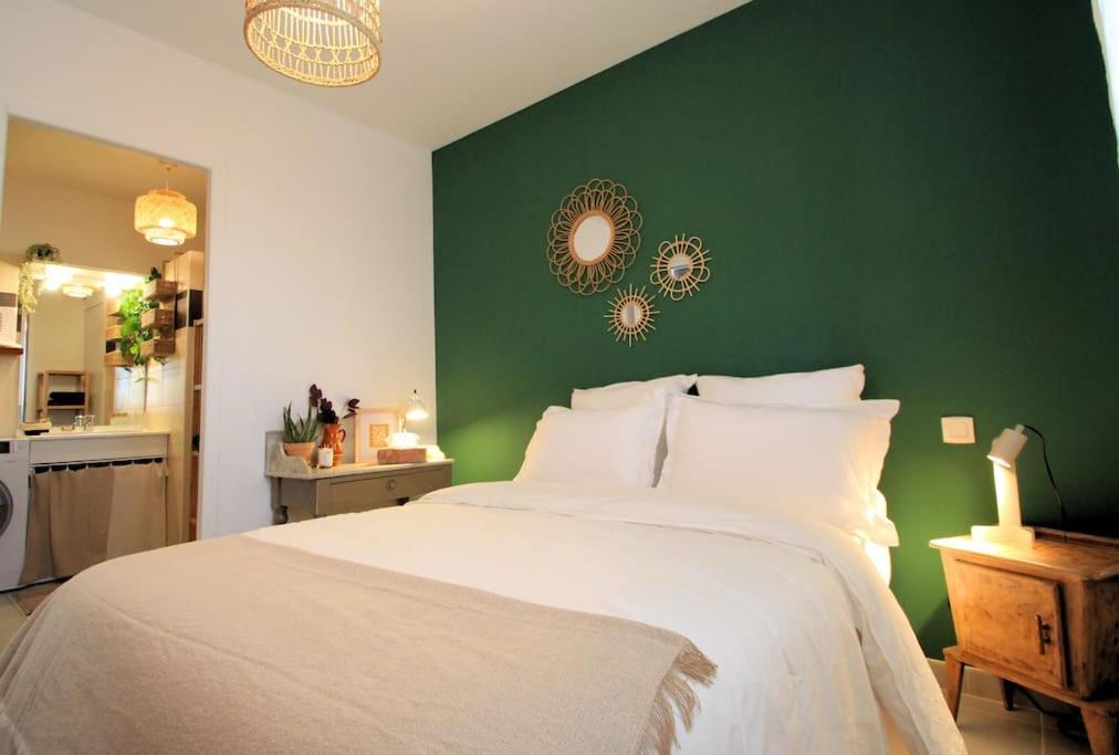 Cosy Appartement Entre Vignes Et Garrigue Avec Piscine Péret エクステリア 写真